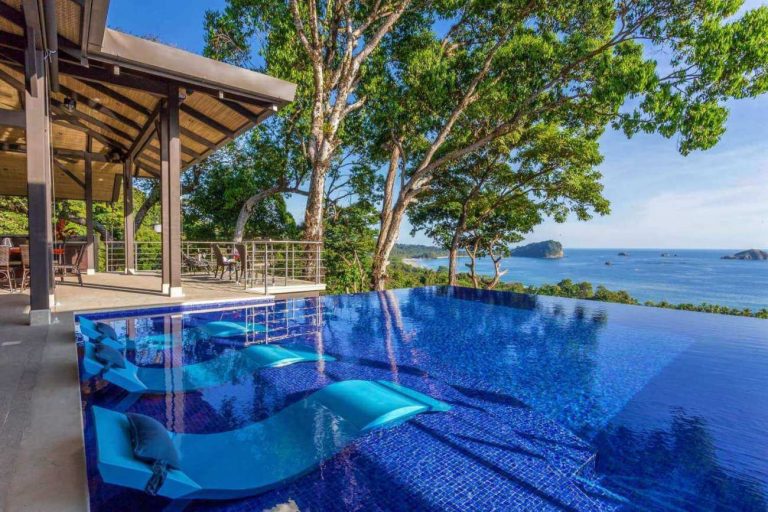costa rica family rentals