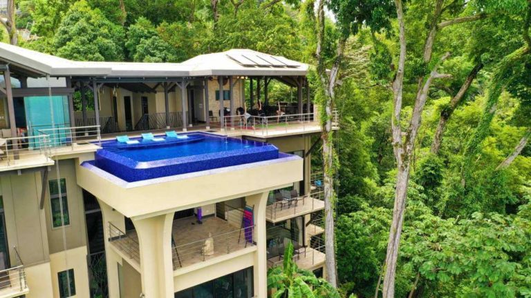 family beach rental costa rica
