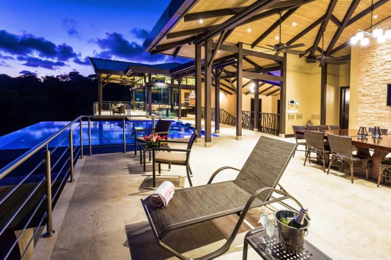 family luxury rentals costa rica