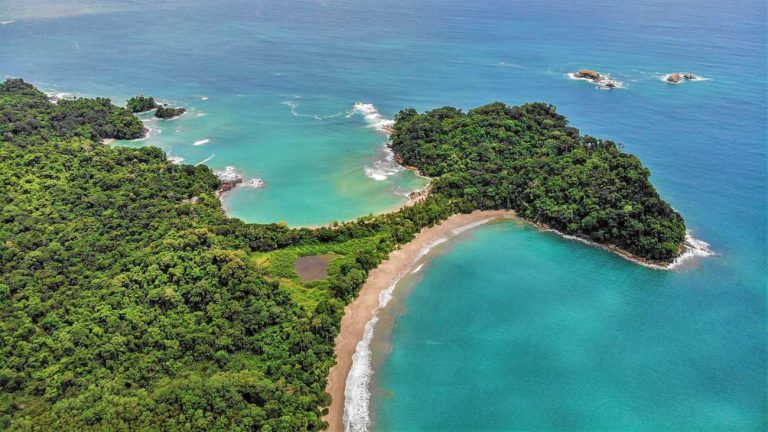 large group vacation rentals costa rica