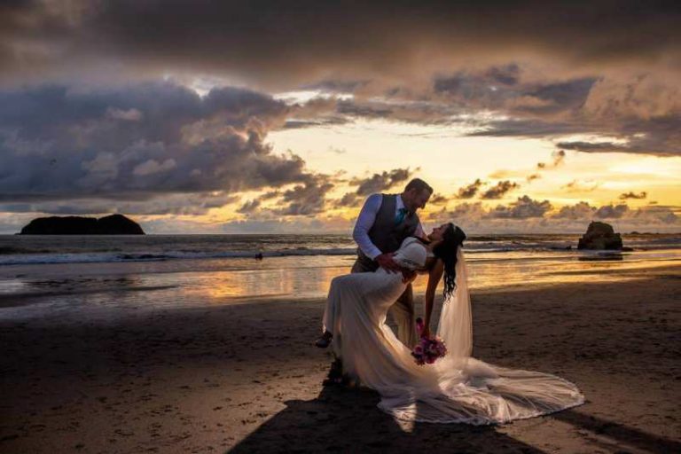 manuel-antonio-vacation-rental-family