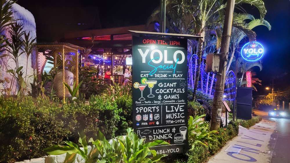 Yolo Sports Bar Manuel Antonio Costa Rica