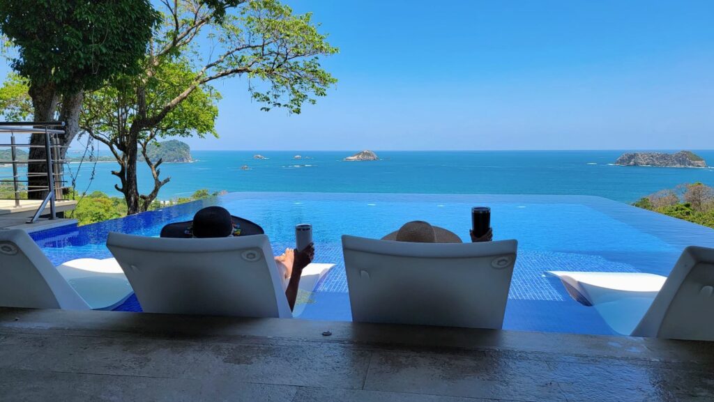 villas with a pool in Manuel Antonio