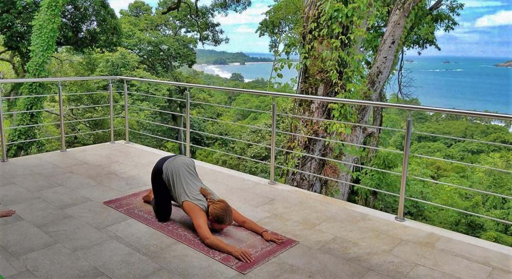 Host a yoga retreat in Costa Rica
