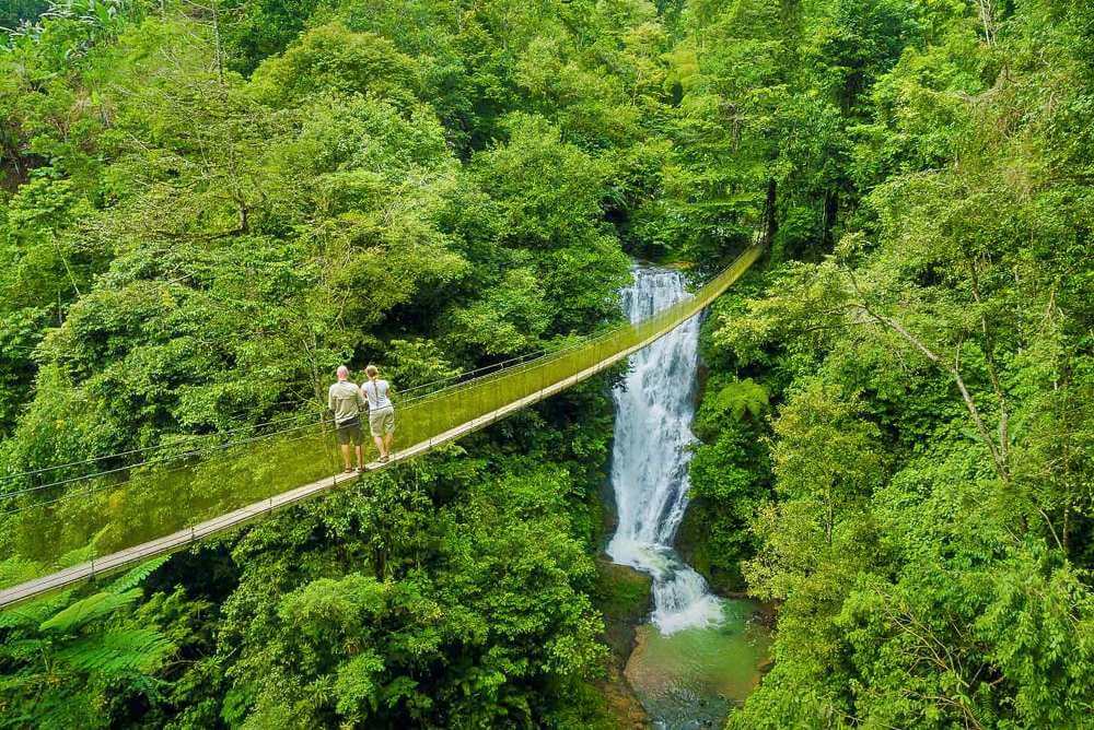 when does tourist season start in Costa Rica
