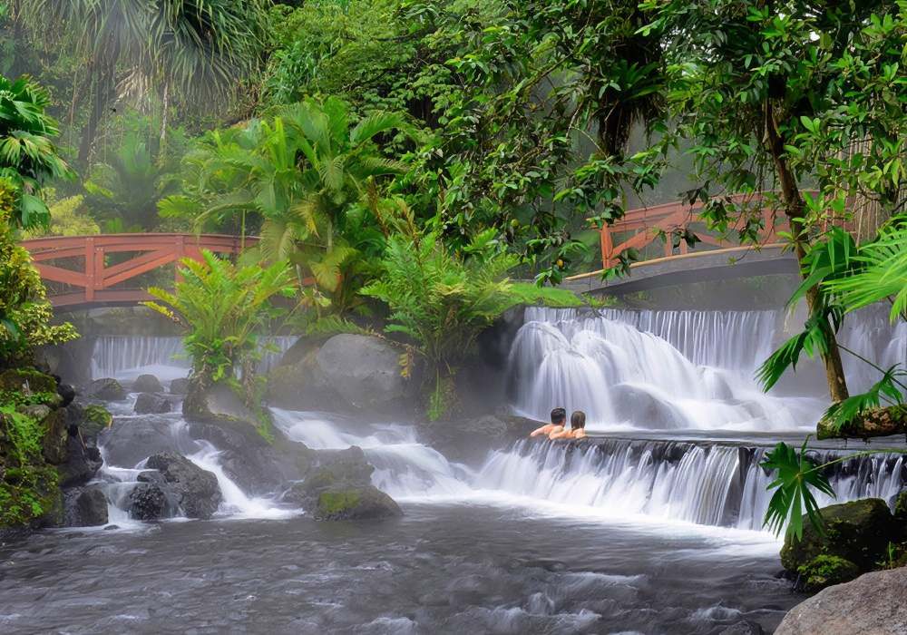The best Costa Rica hot springs spots