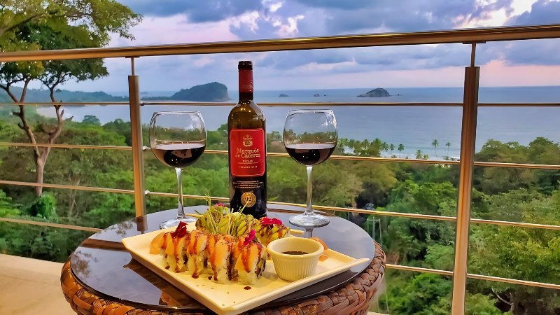 fine dining at a luxury villa in Costa Rica - Vista Hermosa Estate