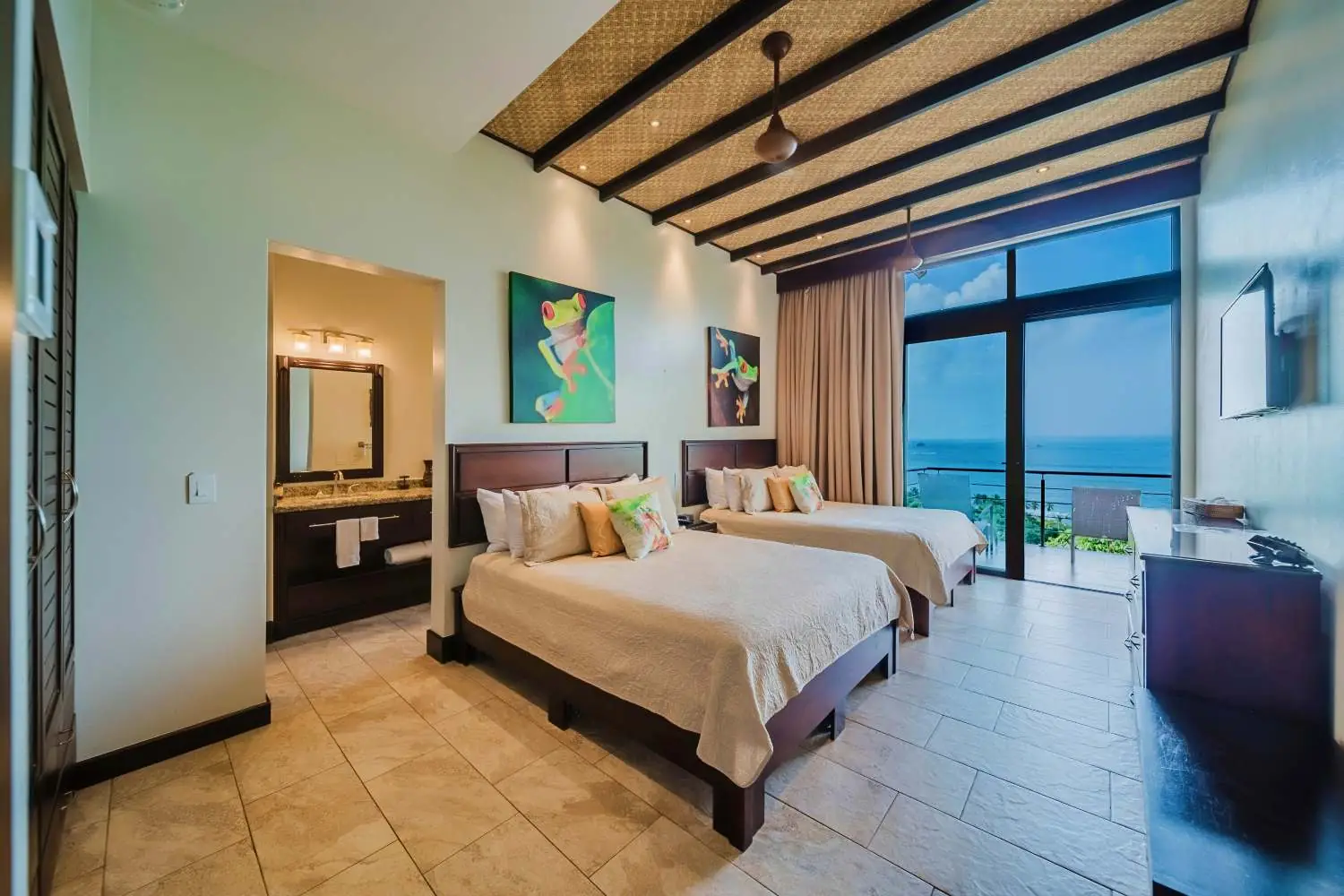 Costa Rica villa for sale